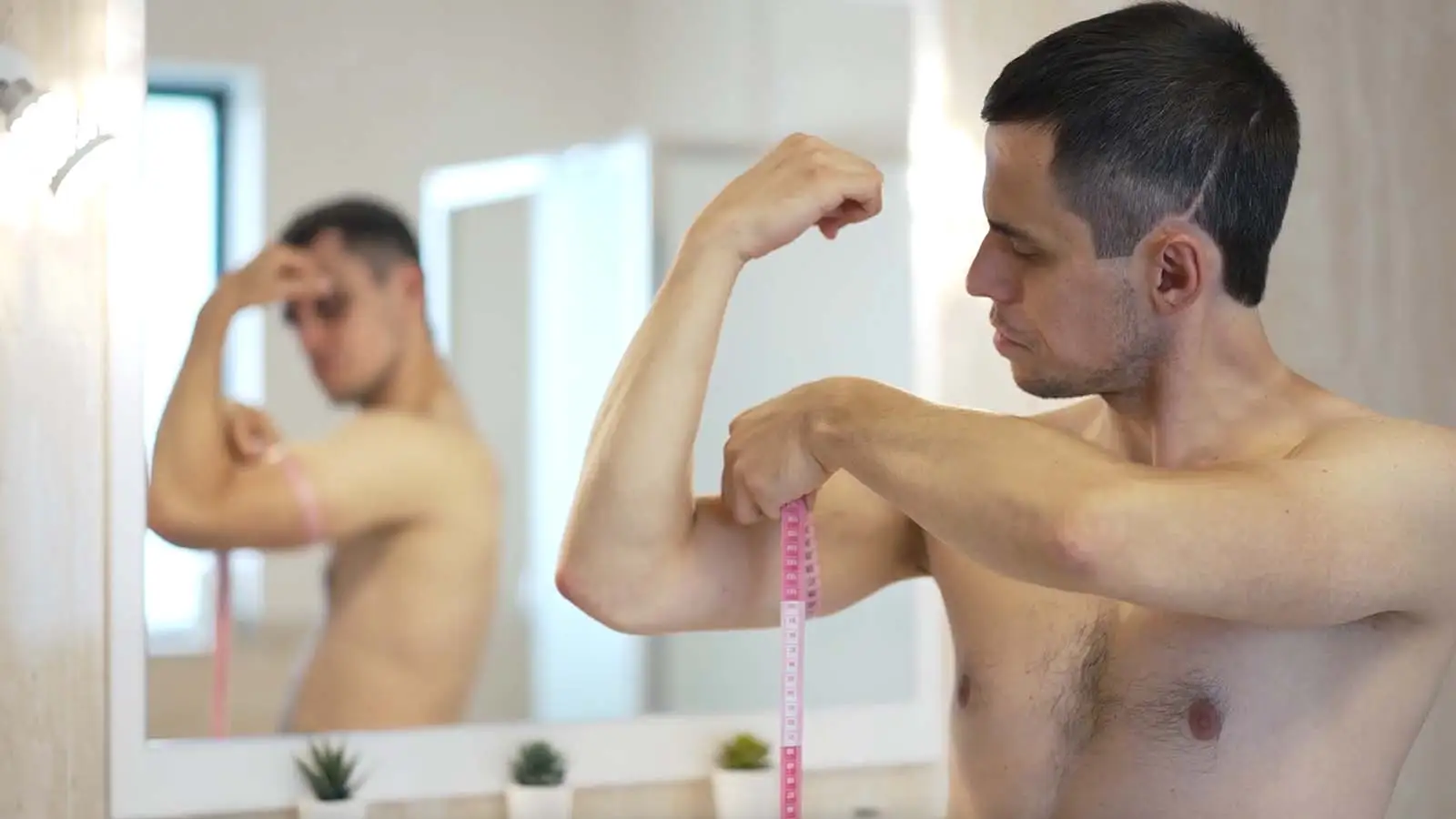 ডিজিটাল যুগে পুরুষদের ‘বডি ডিসমরফিয়া’: এক নীরব মহামারী