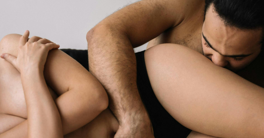 যৌনতার গোপন তথ্যও সুরক্ষিত নয়, চলছে ডিজিটাল নজরদারি