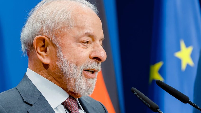 Lula fala em “reciprocidade” após EUA expulsarem delegado da PF