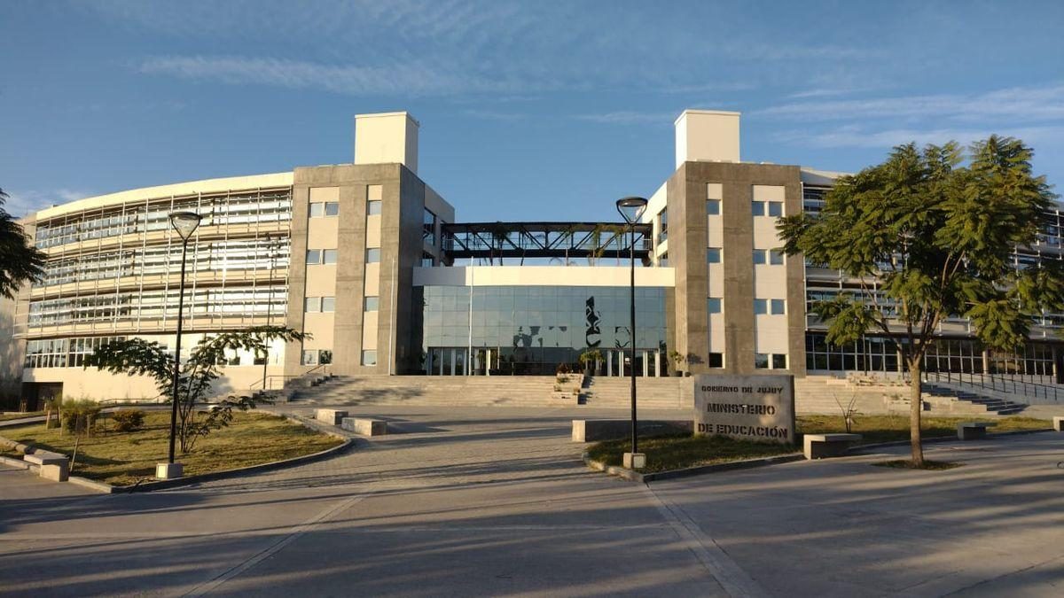Extensión de plazos de convocatoria Modalidad Educación Artística Ramal IV