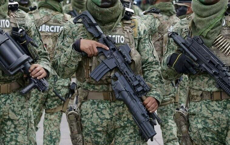 Detienen a ocho personas con armamento en Chihuahua; entre ellos había un menor