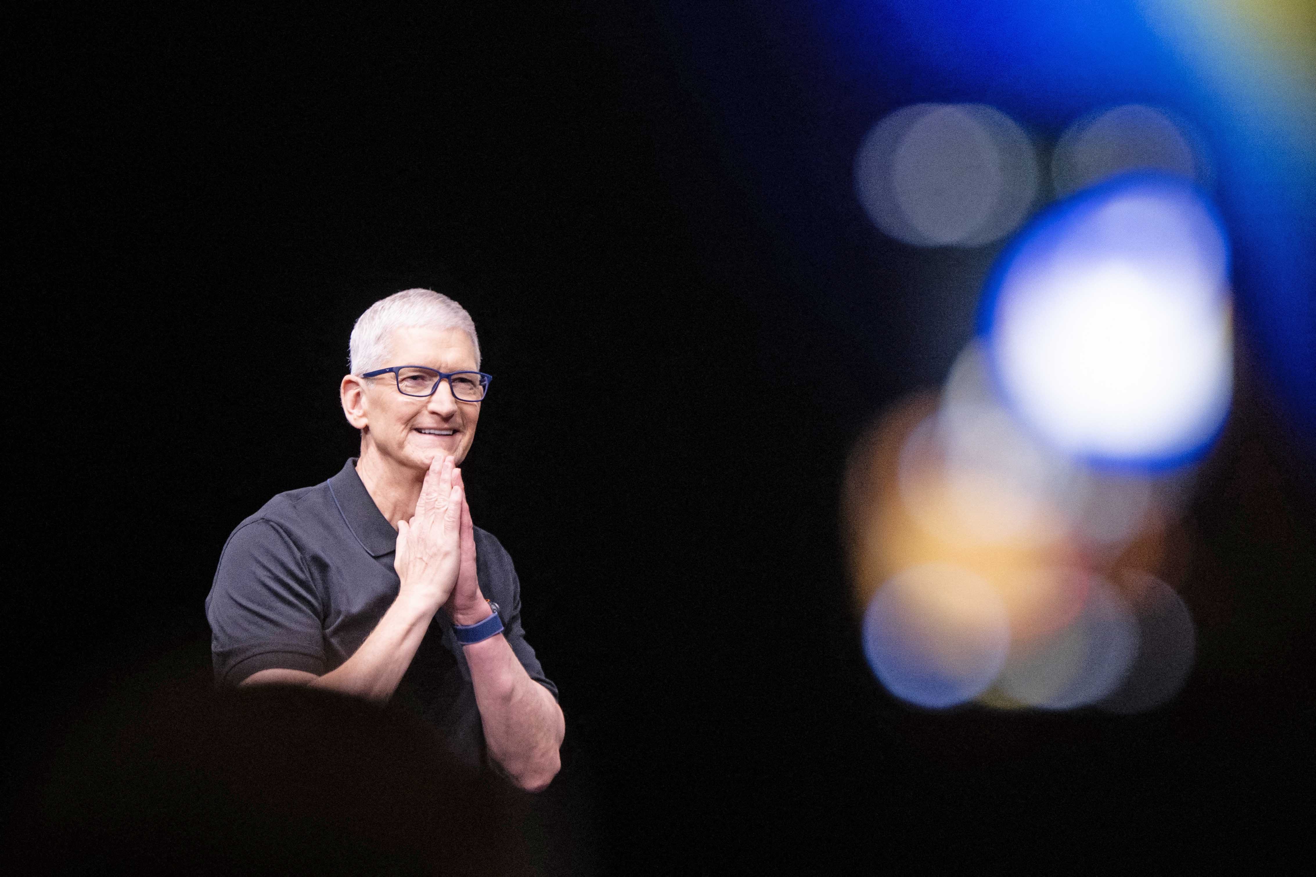 Tim Cook akan Mundur dari Jabatan CEO Apple