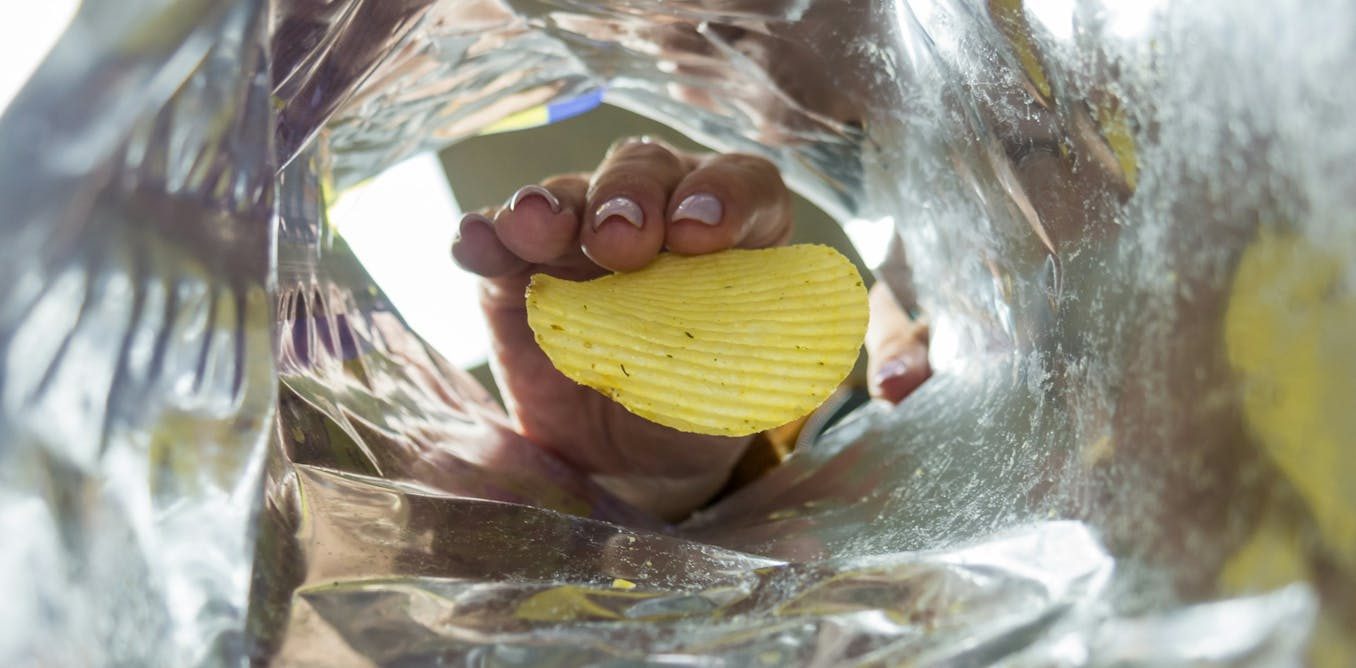 La mitad de una bolsa de patatas fritas es aire