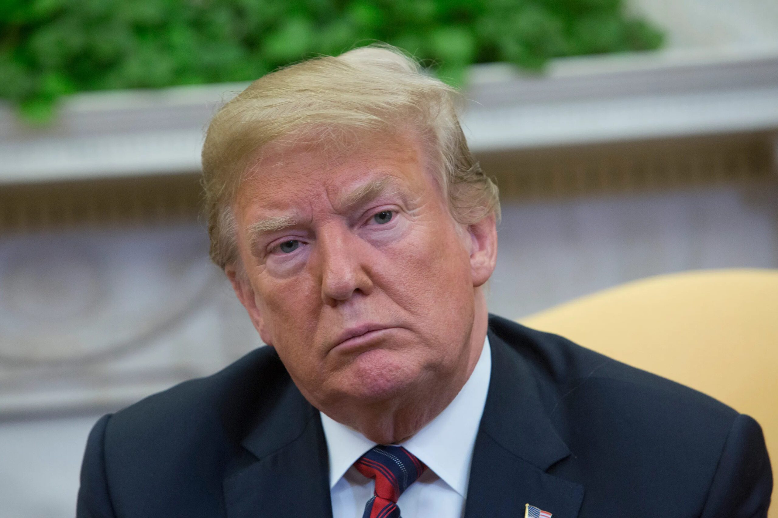 Rejeição a Trump bate 62% em meio à guerra no Irã e crise com o Papa