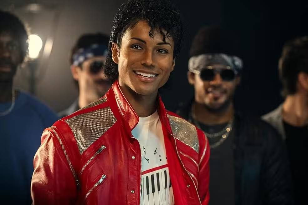 “Michael” celebra o Rei do Pop com espetáculo visual e trilha impecável