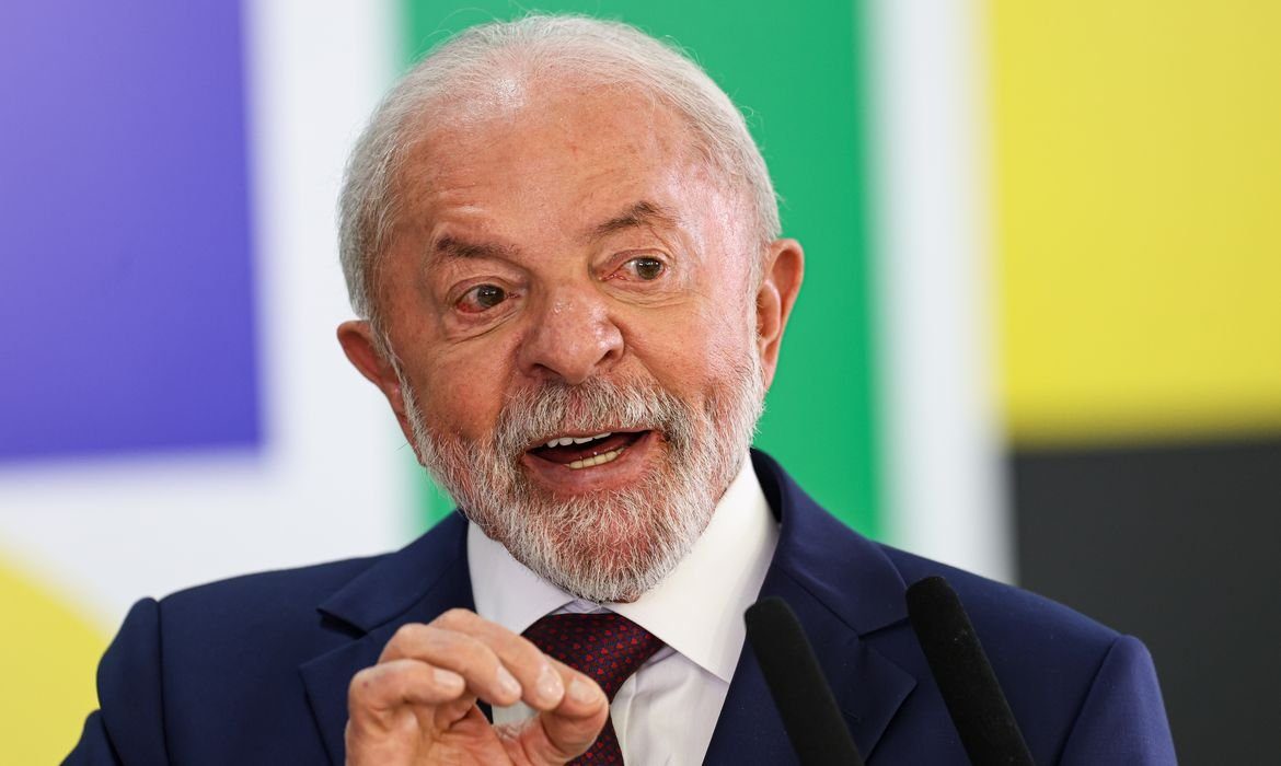 Lula diz que é preciso “dar logo” Nobel da Paz a Trump para encerrar guerras