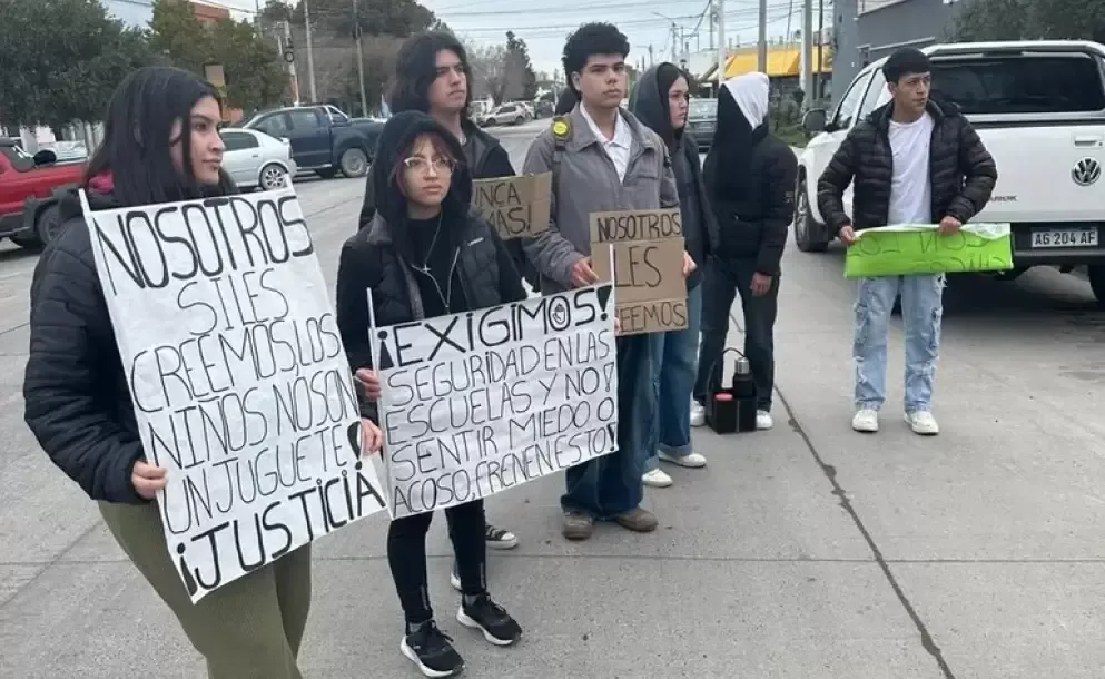 Río Negro: imputaron a un docente de plástica por el abuso de 11 niñas de primaria