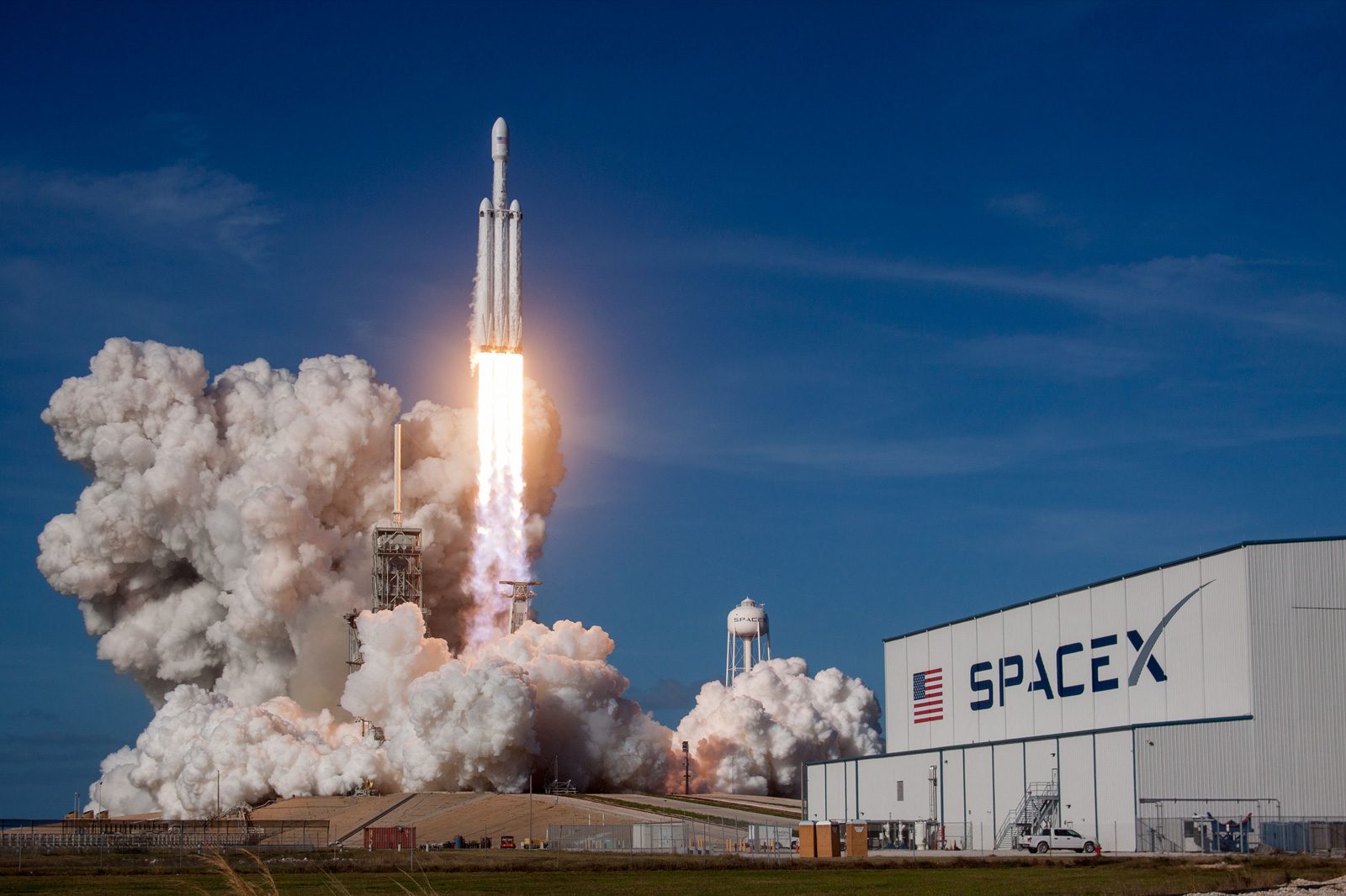 SpaceX anuncia opção de compra do editor de código Cursor por US$ 60 bilhões