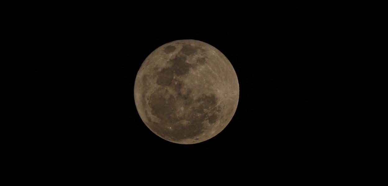 Engenheiros chineses estudam construção de estufa na superfície da Lua