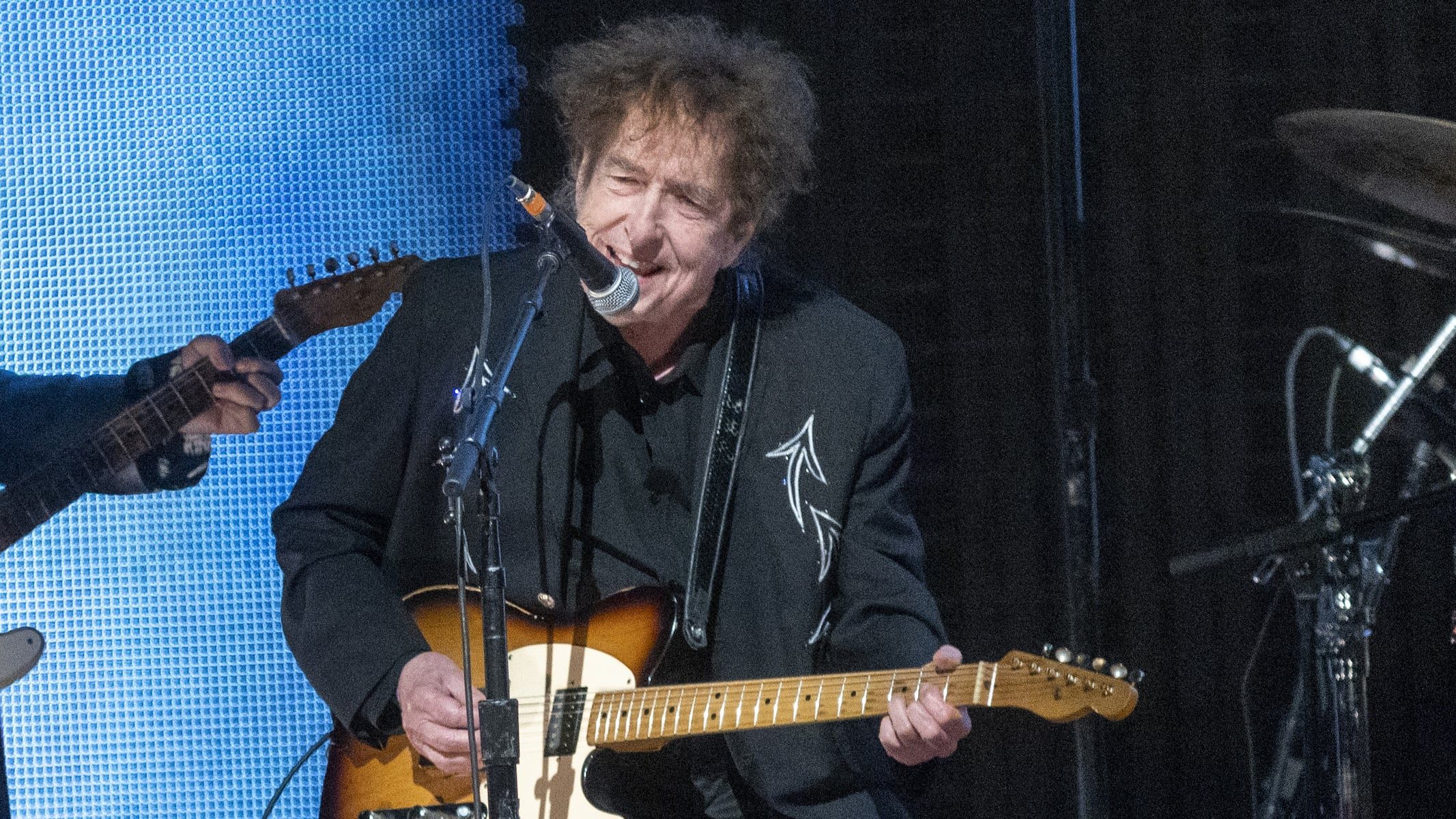 Bob Dylan adds more 2026 ‘Rough and Rowdy’ tour dates, including Forest Hills Stadium