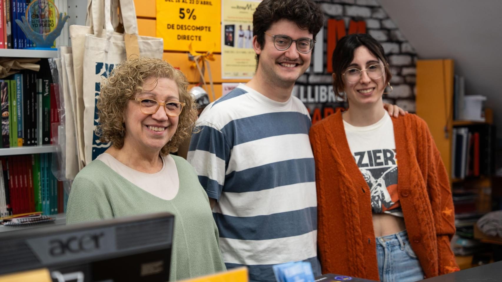 La Llibreria Carrer Major, el último reducto de la lectura en Santa Coloma: "Llevamos 43 años resistiendo a las grandes empresas"