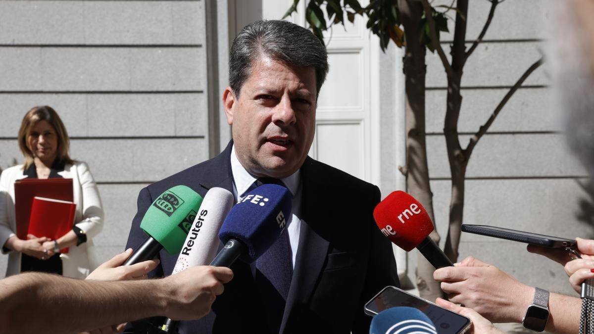 Albares se reúne con el ministro de Gibraltar ante la entrada en vigor del acuerdo con la UE