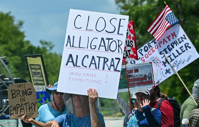 Corte de apelaciones permite que siga abierto el centro migratorio ‘Alligator Alcatraz’