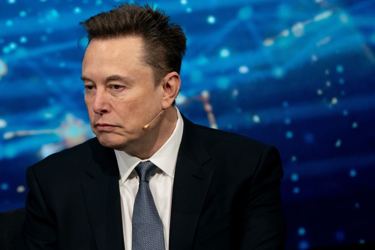 Musk to Spend $3 Billion on ‘Research Fab,’ Use Intel Technology