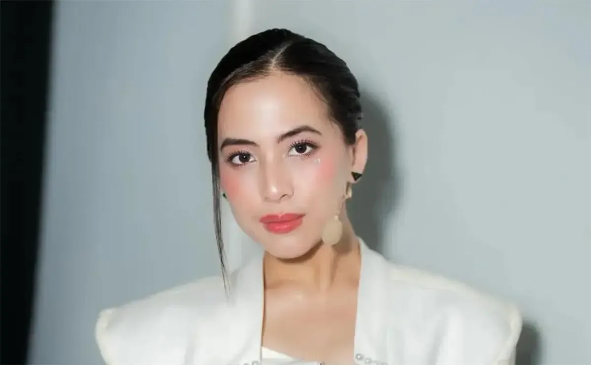 Inisial AZ Jadi Perbincangan Panas, Celetukan Adhisty Zara Ingin ‘Gendutan’ Kini Jadi Tanda Tanya Besar
