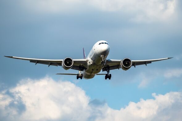 Major airline issues urgent update to passengers after flights cancelled