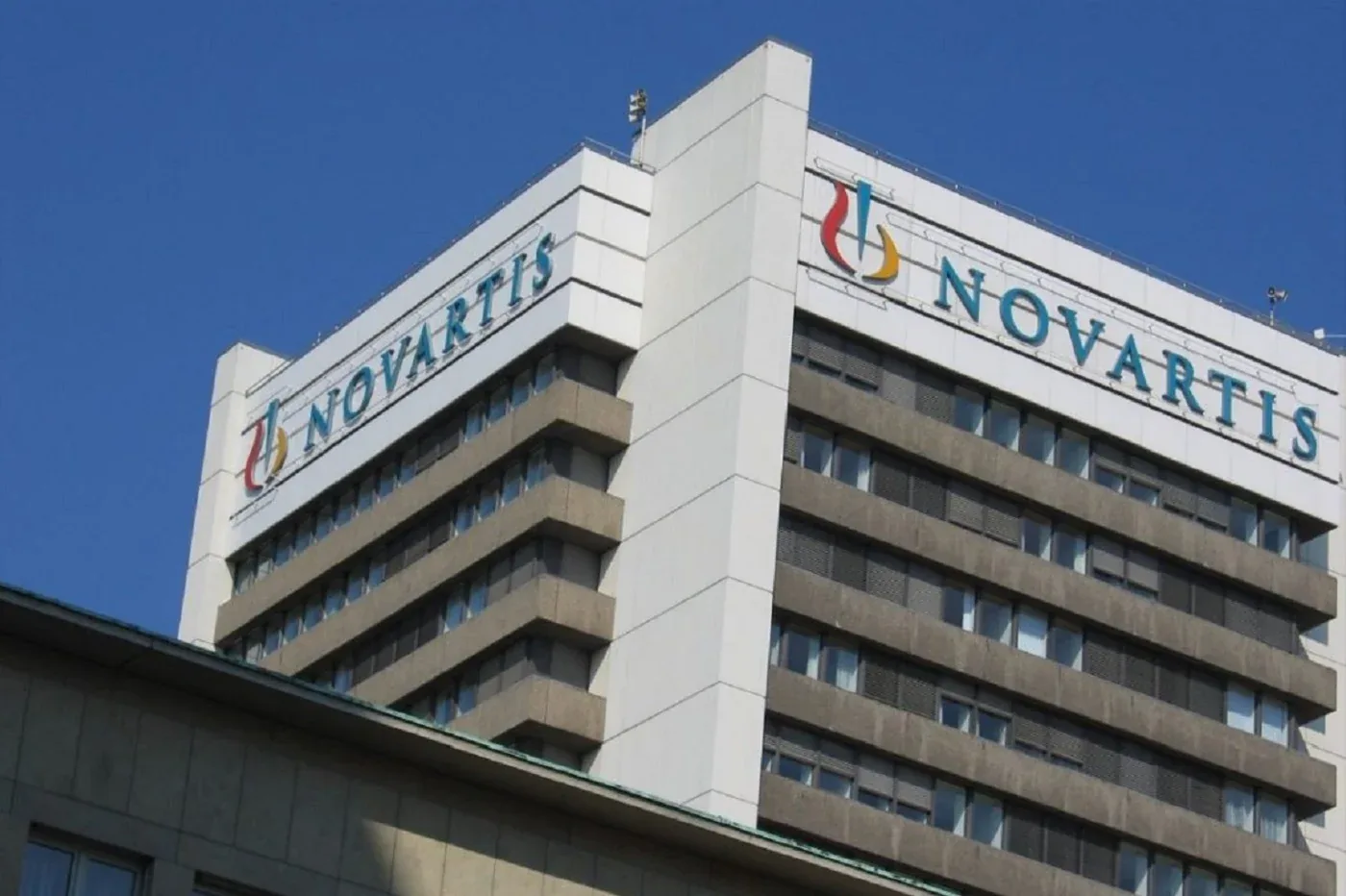 Novartis refuerza el abordaje integral y la innovación en esclerosis múltiple