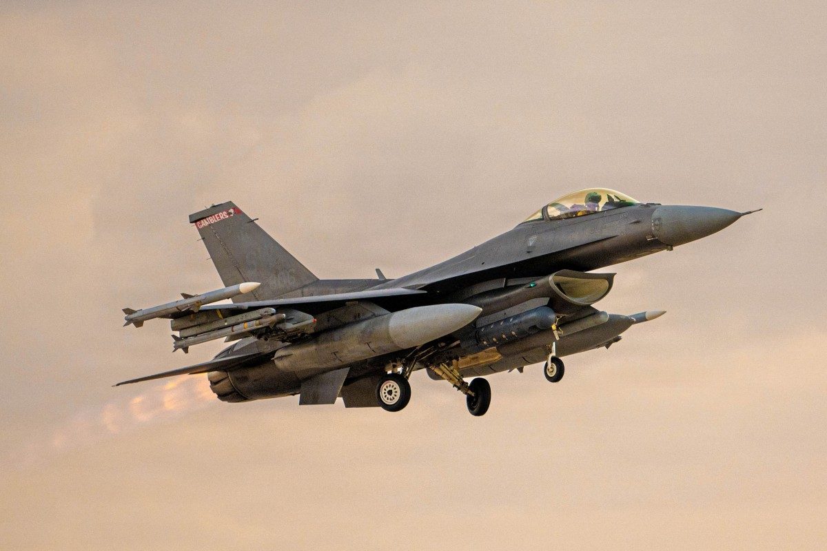 मंत्रियों के इस्तीफे और राष्ट्रपति की जिद, फिर भी पेरू ने दिया F-16 फाइटर जेट का ऑर्डर, इसमें लगा 'जादुई' रडार