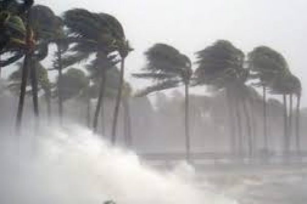 দুপুরের মধ্যে যেসব অঞ্চলে ৬০ কিমি বেগে ঝড়সহ বজ্রবৃষ্টির শঙ্কা