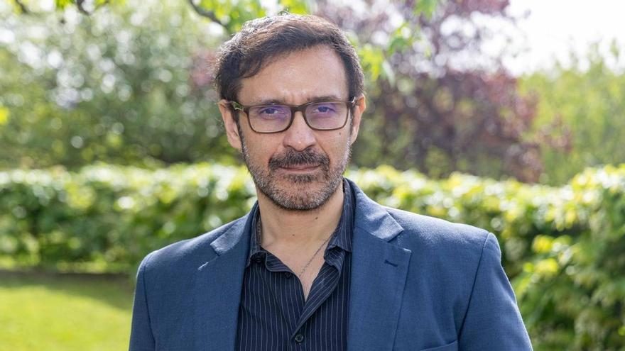 Carlos Umaña, un Nobel de la Paz en Santiago: "Estamos más cerca que nunca de una guerra nuclear a gran escala"