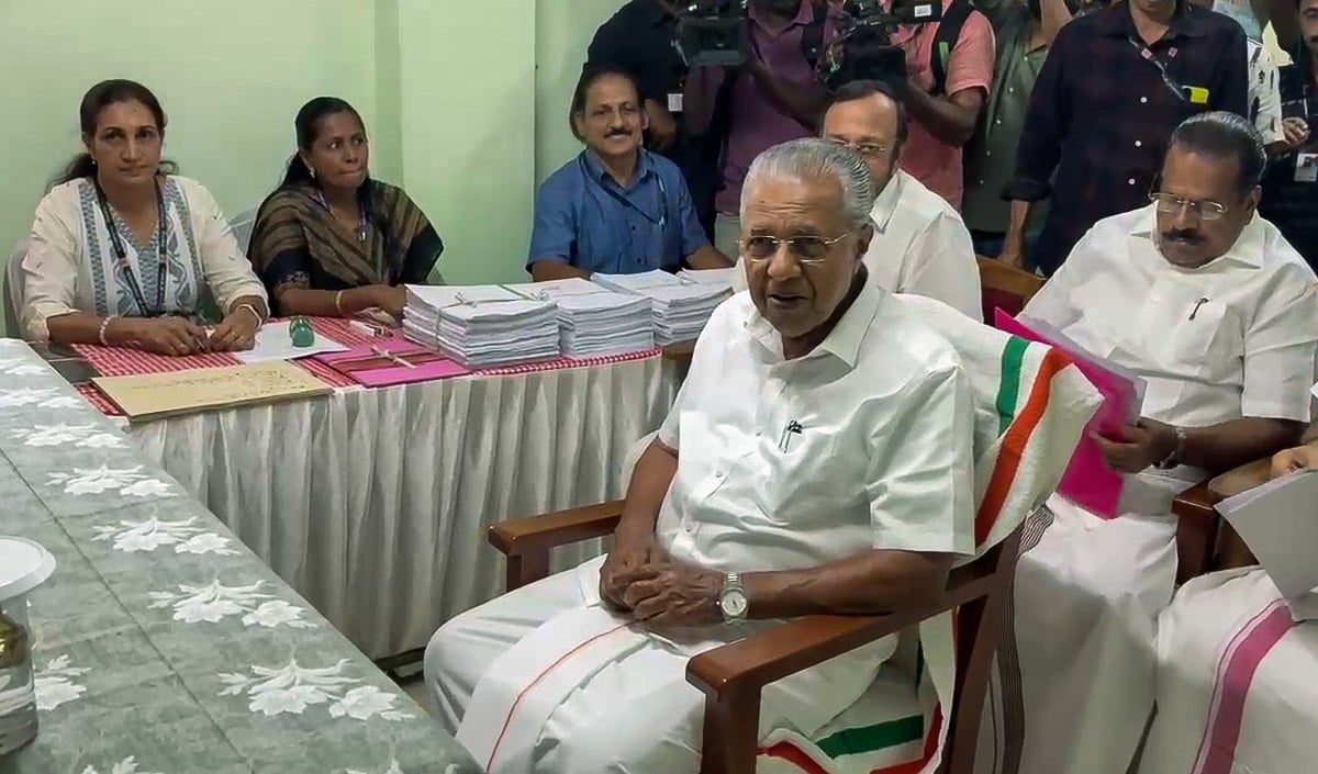 Kerala में Heatwave का कहर, CM Pinarayi Vijayan ने की 'Self-Lockdown' की अपील