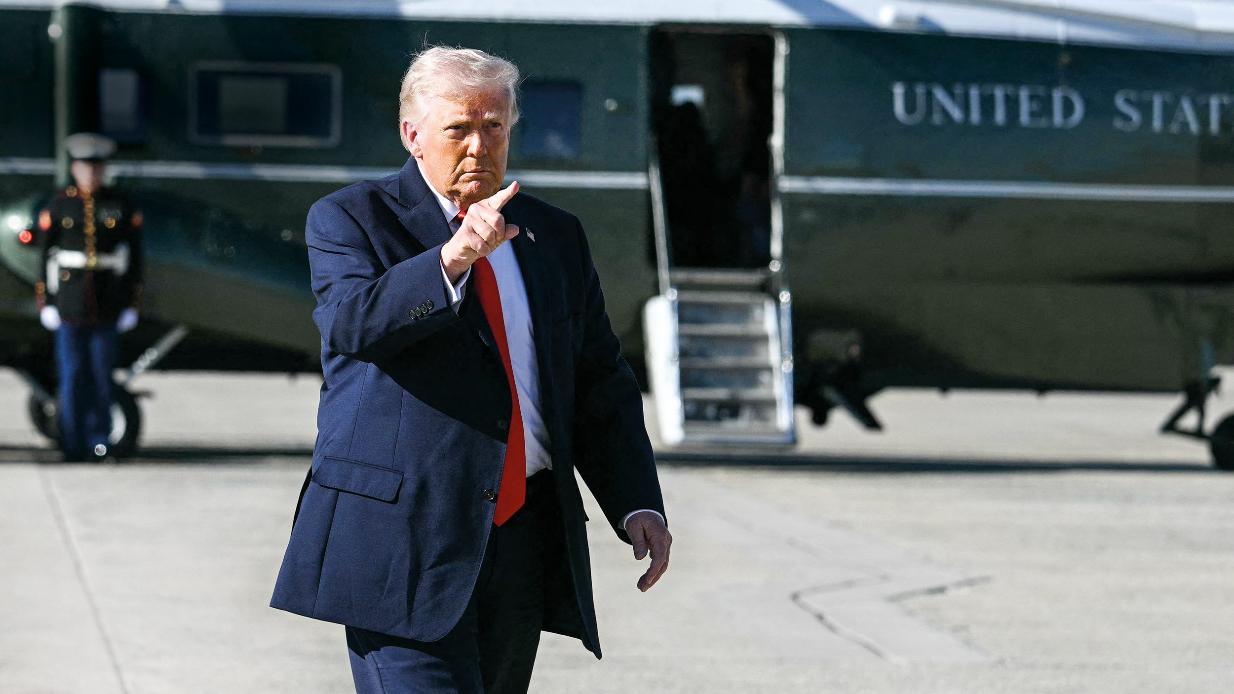 Trump faz ‘limpa’ no alto escalão militar em meio à guerra; conheça os principais exonerados