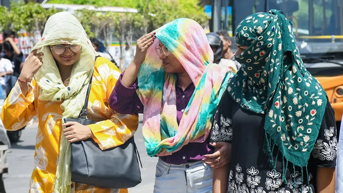 दिल्ली-यूपी में गर्मी का प्रचंड रूप: 40°C पार पहुंचा पारा, IMD ने 12 राज्यों में आंधी-बारिश का किया अलर्ट जारी