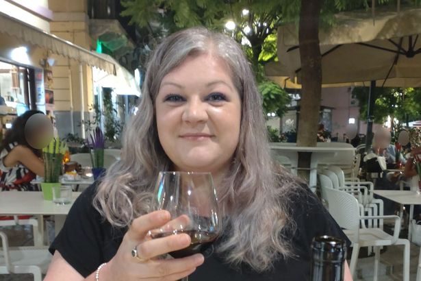 Holidaymaker 'nearly ended up in mortuary' after being bitten by venomous spider