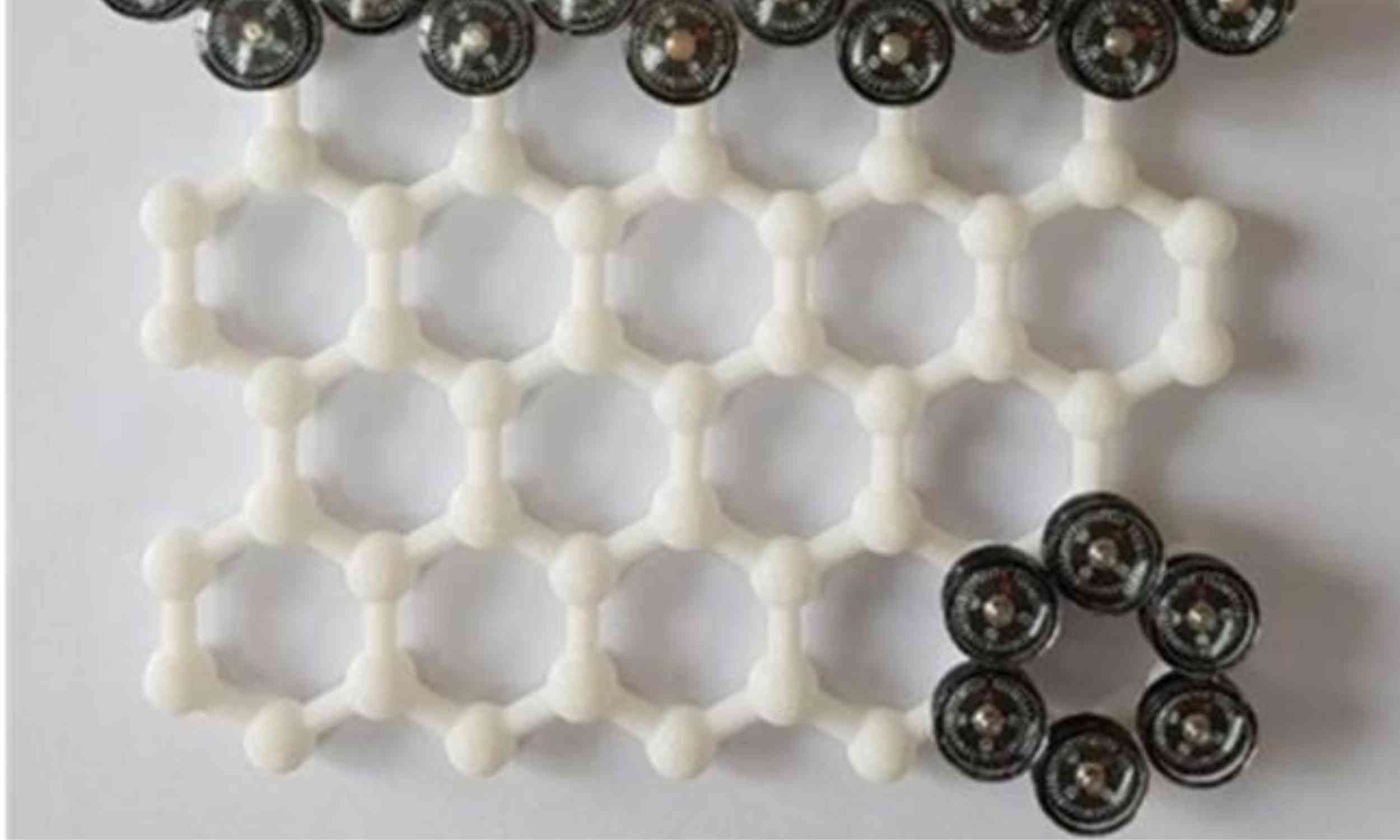 Ultra-thin magnets maintain their order, opening new memory path