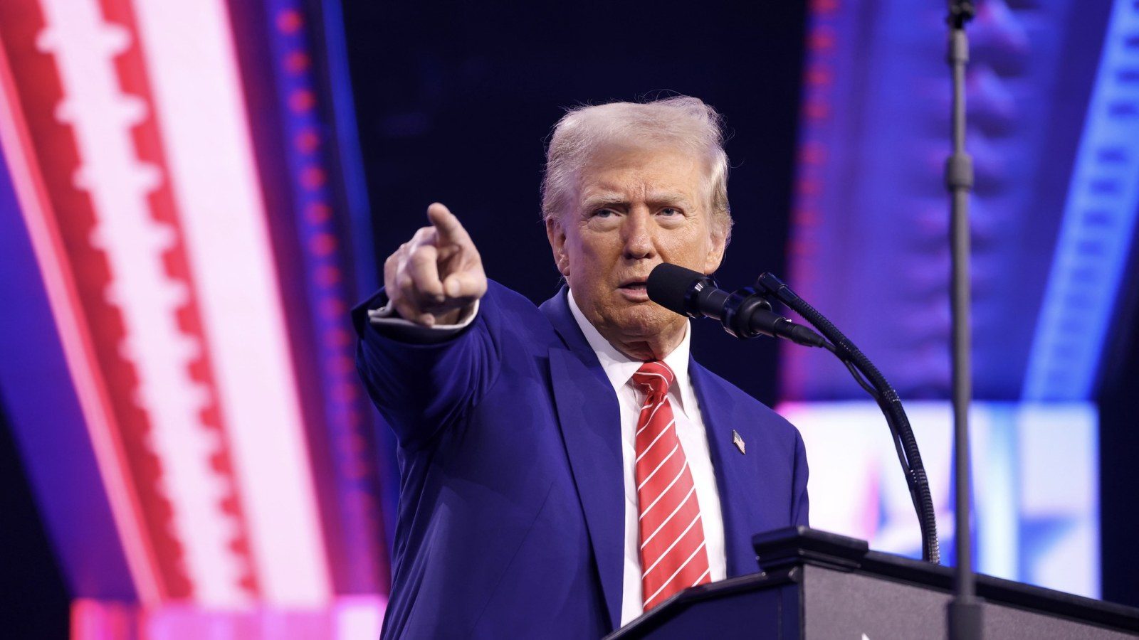 Trump Axes Entire National Science Board; Democrats Slam 'Stupid' Decision