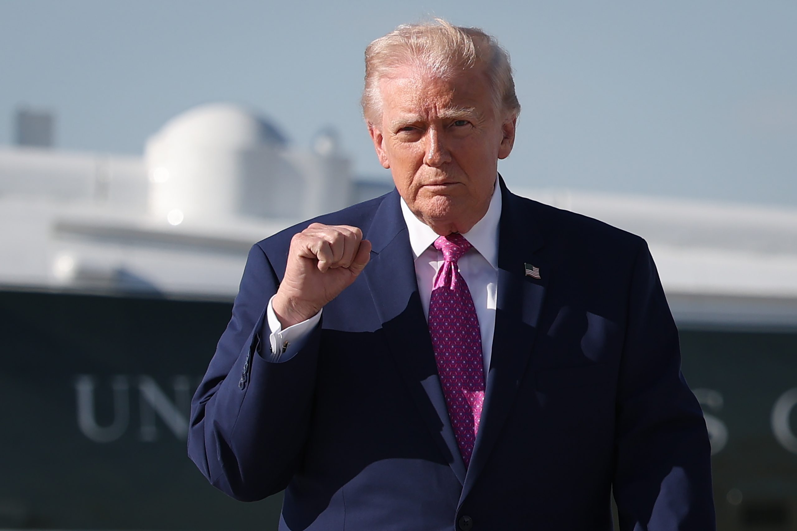 L’Iran a proposé un accord « bien meilleur » dix minutes après l’annulation par les États-Unis d’une réunion au Pakistan, affirme Trump
