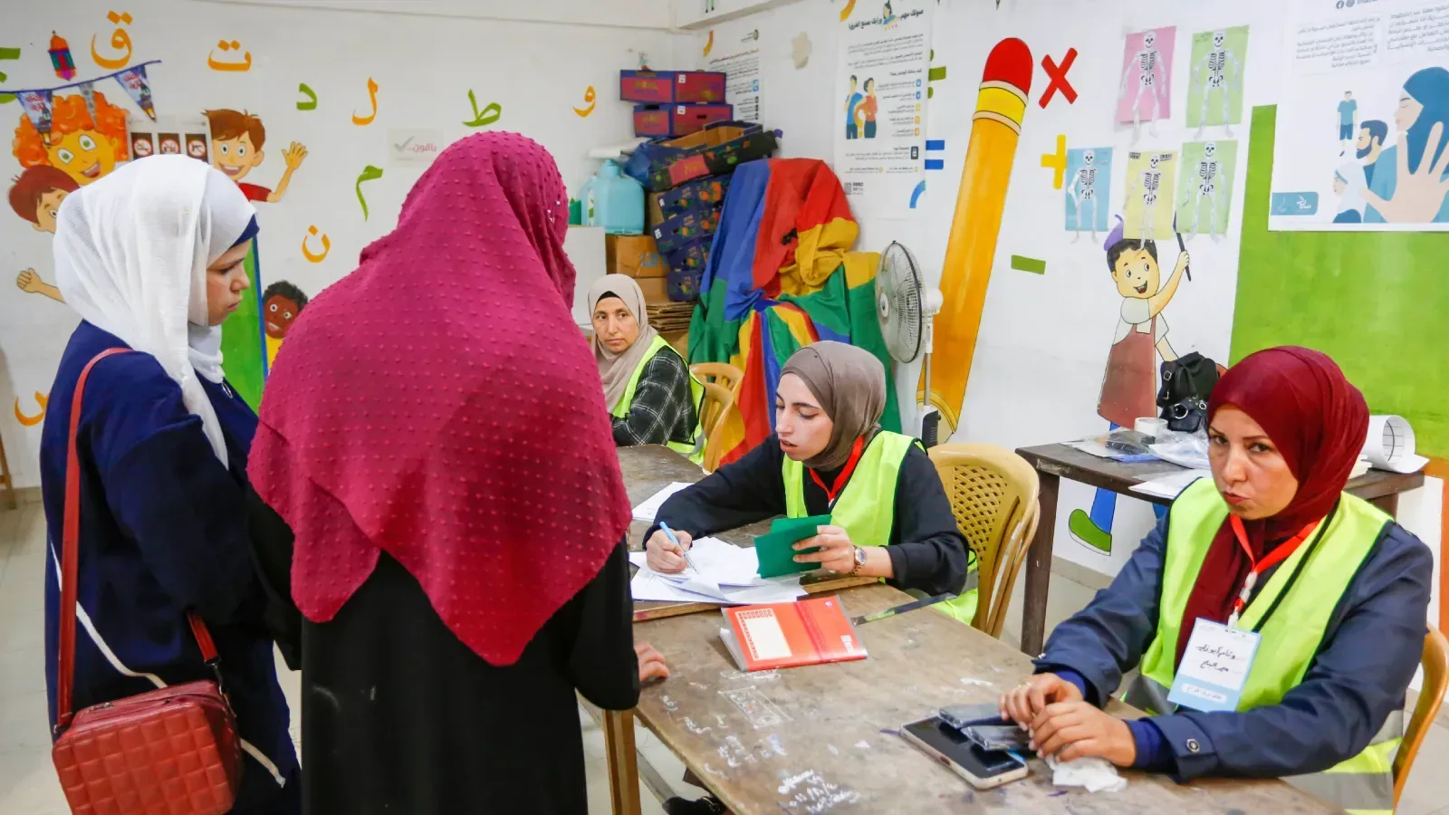 Filistin'deki yerel seçimde oy sayma işlemleri devam ediyor