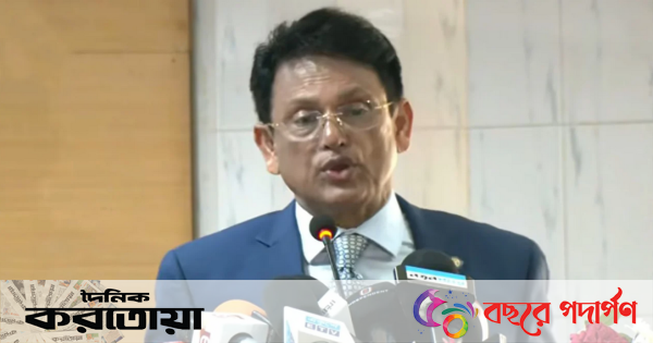 শিক্ষার্থীরা নৈতিকতা বিবর্জিত জায়গায় যাচ্ছে, তারা ভাইরাল হতে চায়