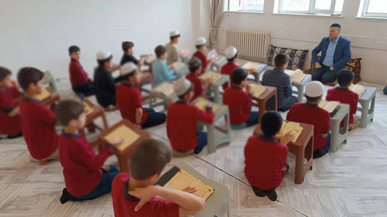 Dini eğitimde iflas: Erbaş’ın itirafı Yılmaz’ı götürdü