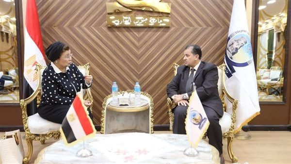 تعزيز كفاءة خدمات الأشعة بالمستشفيات الجامعية في قنا