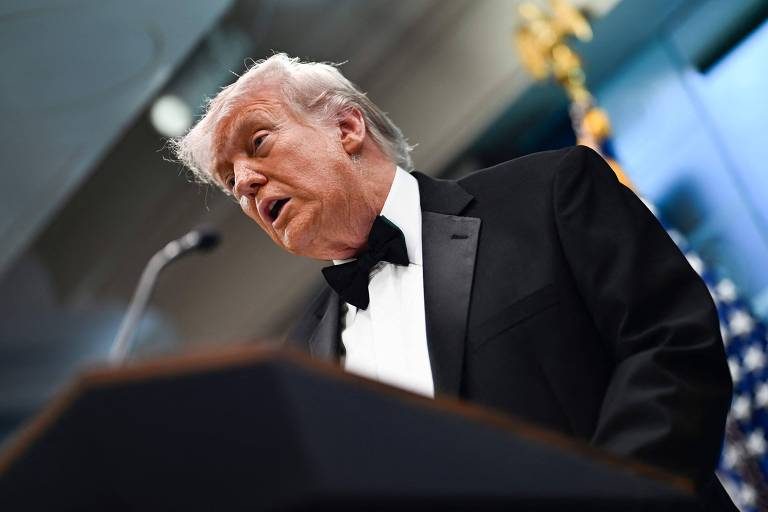 Trump afirma que atirador escreveu manifesto anticristão