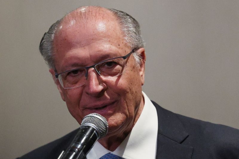 Agrishow 2026 reúne autoridades e reforça peso político do agro
