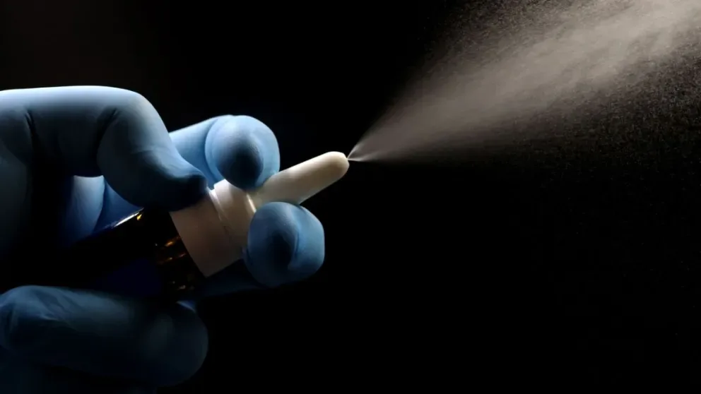 Descubrimiento científico: un innovador spray nasal podría “rejuvenecer” el cerebro