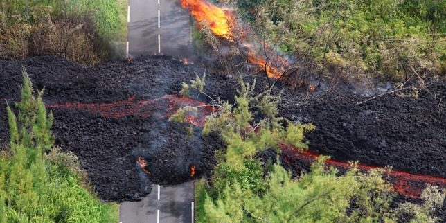 Piton de la Fournaise : à La Réunion, un chantier « atypique » pour reconstruire la route engloutie sous les coulées de lave