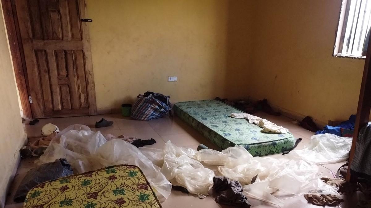 Doble golpe a Nigeria: Estado Islámico asesina a 29 jóvenes y un grupo armado secuestra a 23 menores
