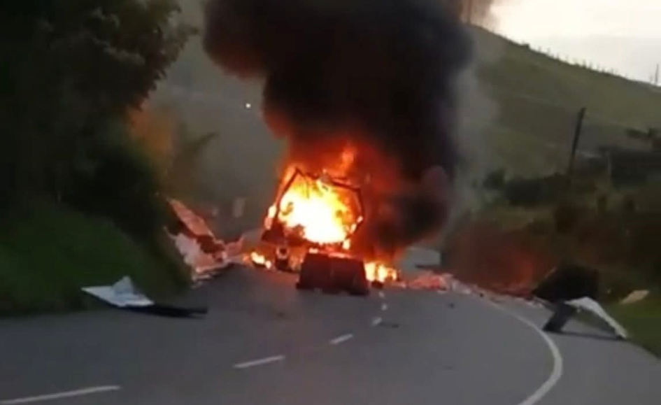 Atentado explosivo sacude vía en el norte del Cauca