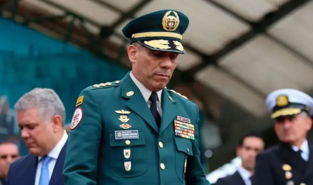 Fiscalía imputará cargos al general en retiro Eduardo Zapateiro por presunto acoso sexual
