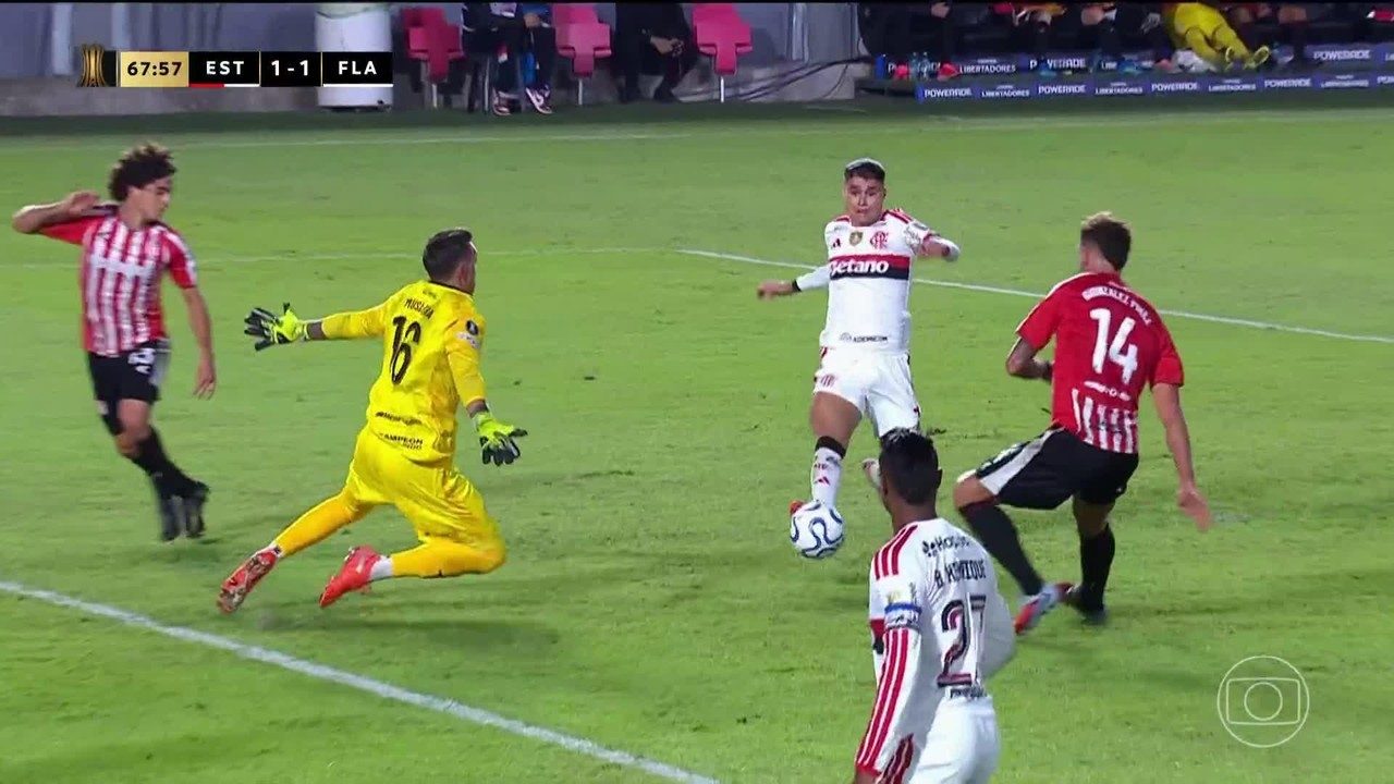 Auxiliar de Jardim critica agressividade do Estudiantes e lamenta lesão de Arrascaeta, do Flamengo: "Se preocupou em agredir"