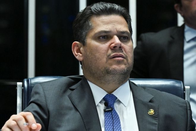 “Ele vai perder por oito”, diz Alcolumbre ao antecipar derrota de Messias antes do resultado oficial