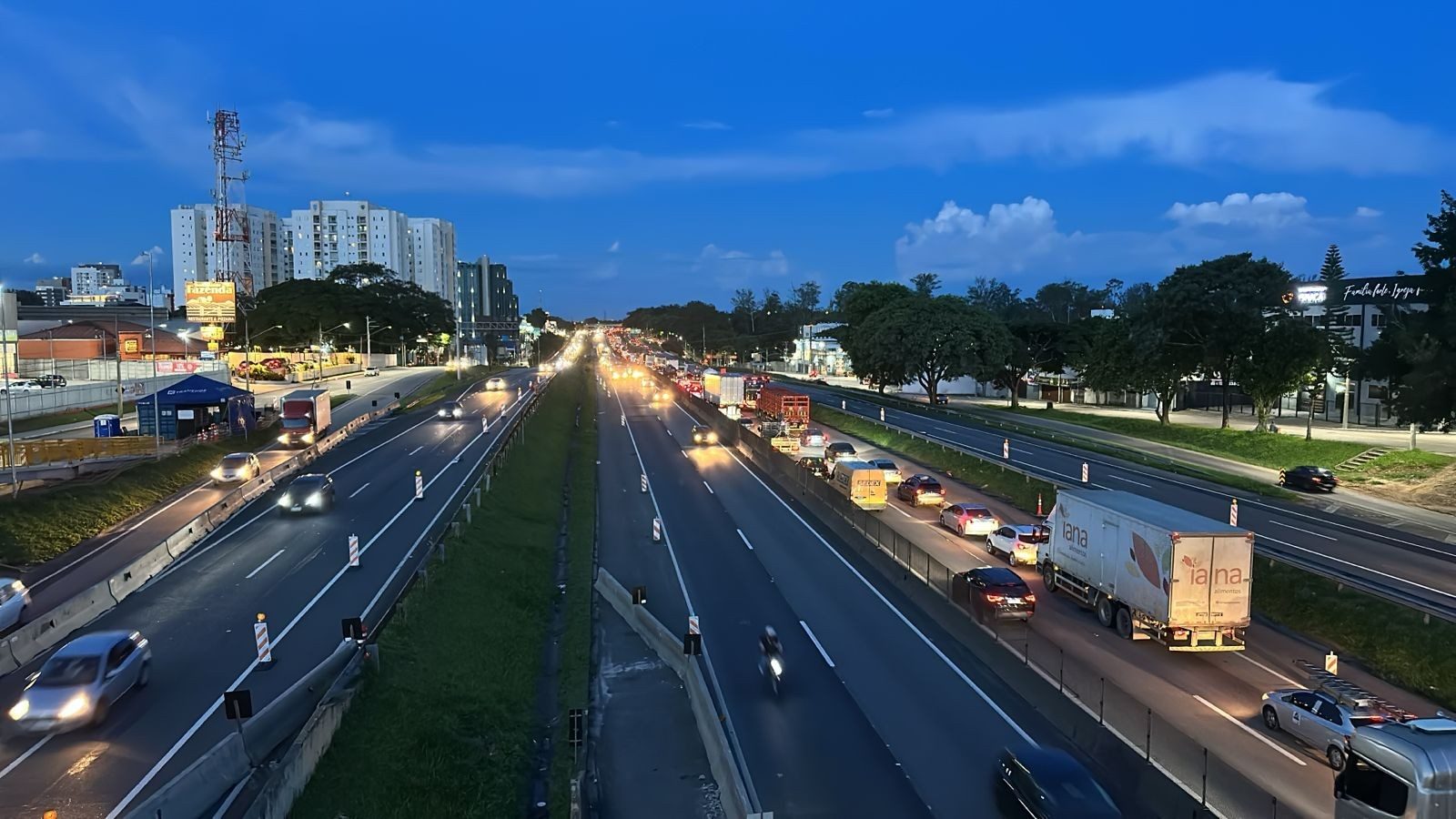 Dia do Trabalho: 4,5 milhões de veículos devem circular pelas rodovias da região no feriado; veja os horários de pico