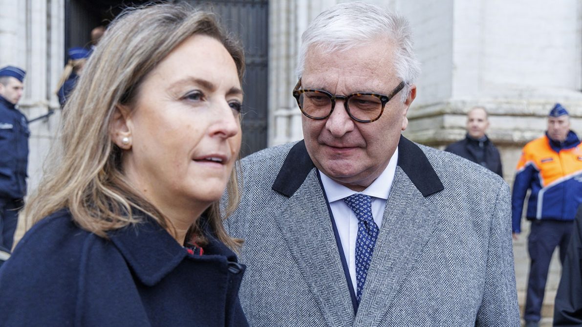 Le prince Laurent et Claire victimes d’une escroquerie : plus de 17.000 euros ont été dérobés de leur compte